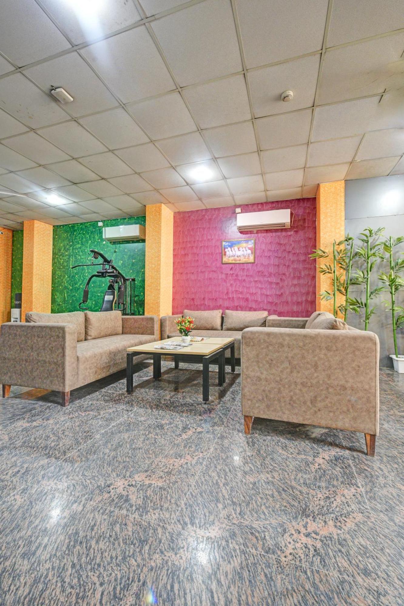 Royal Spark Inn1 - Medicity Gurugram, Near Medanta Hospital Gurgaon Luaran gambar
