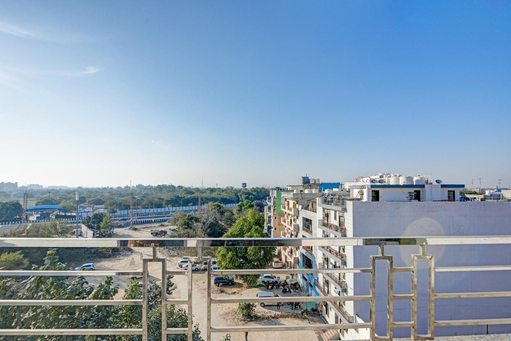 Royal Spark Inn1 - Medicity Gurugram, Near Medanta Hospital Gurgaon Luaran gambar