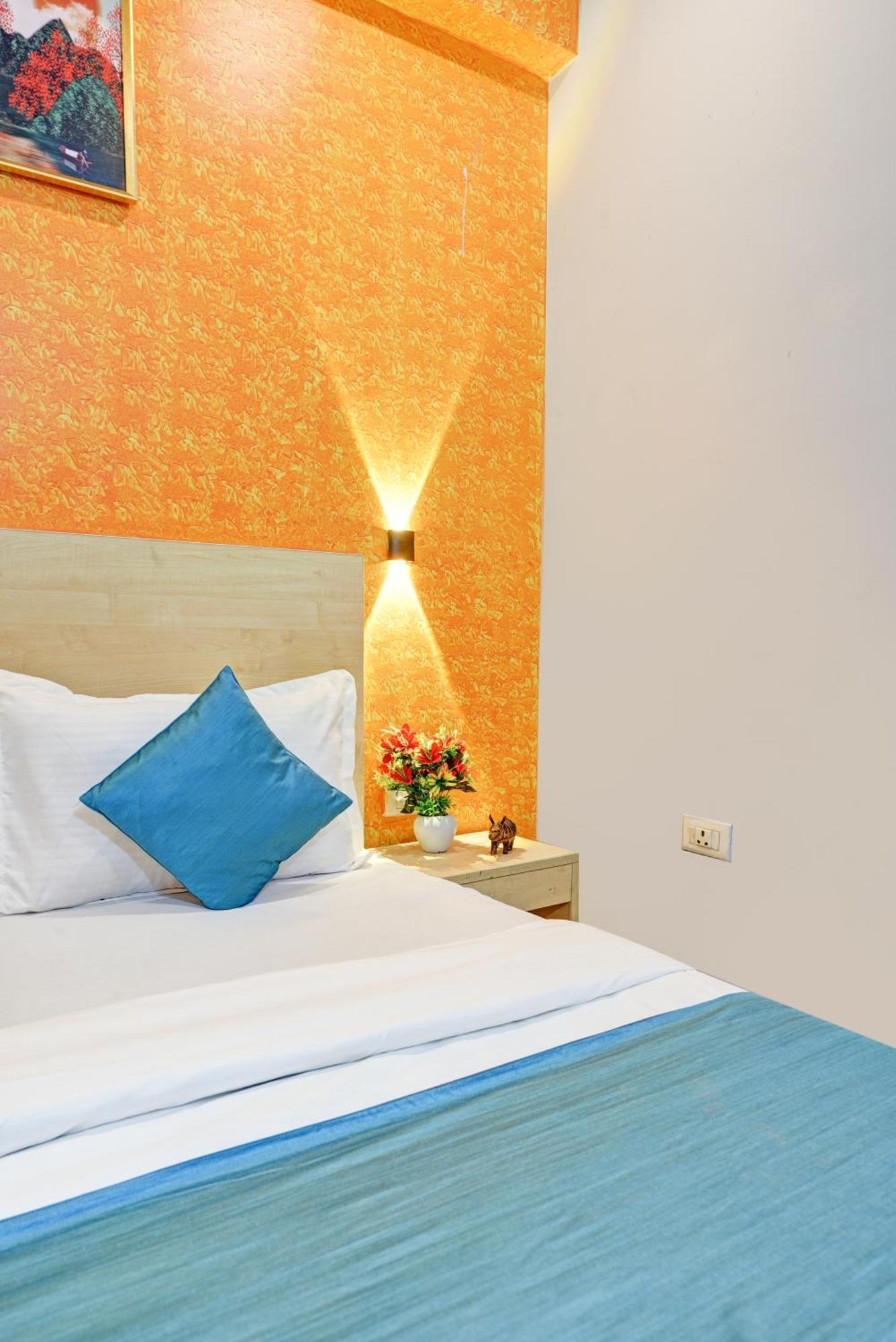 Royal Spark Inn1 - Medicity Gurugram, Near Medanta Hospital Gurgaon Luaran gambar